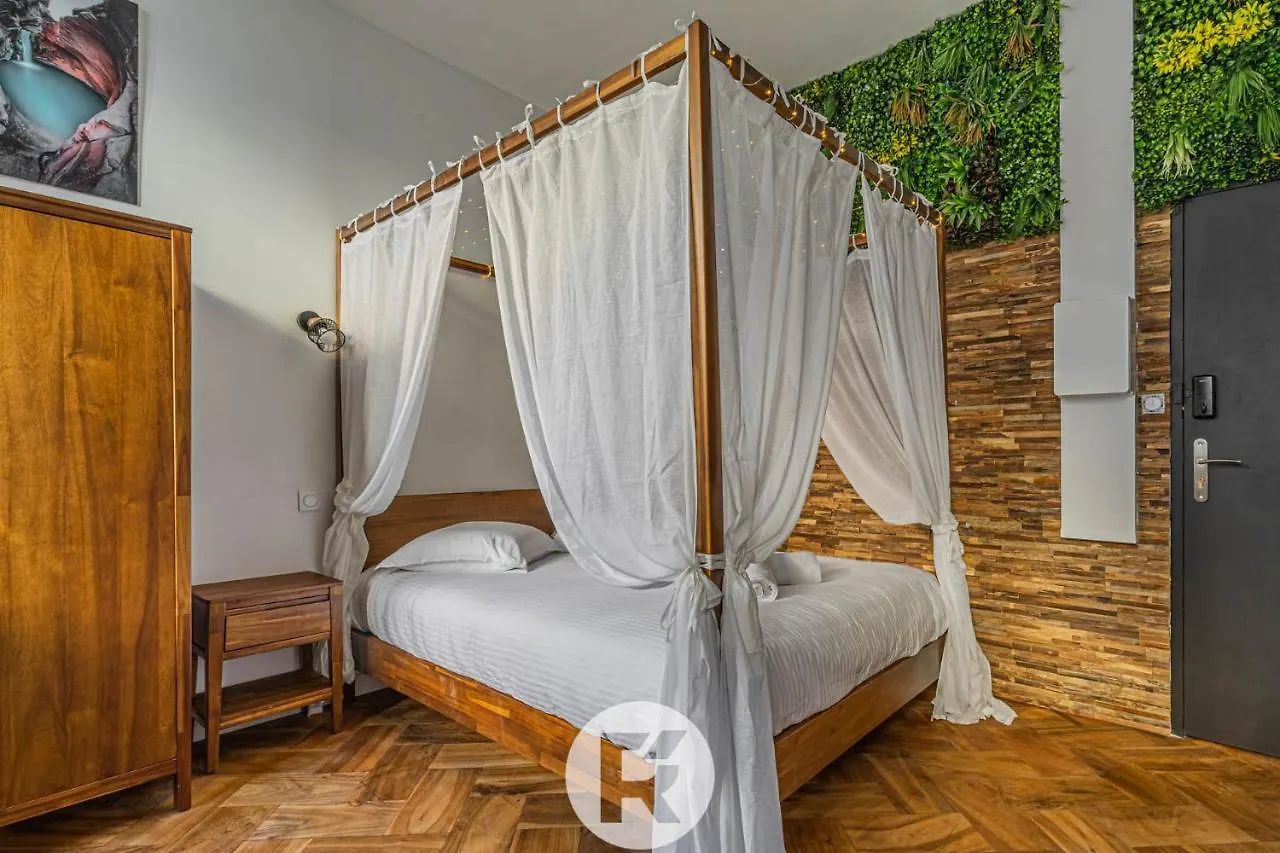 R'Apparts Studio Cocooning Vegetal Grenoble 0*,  France